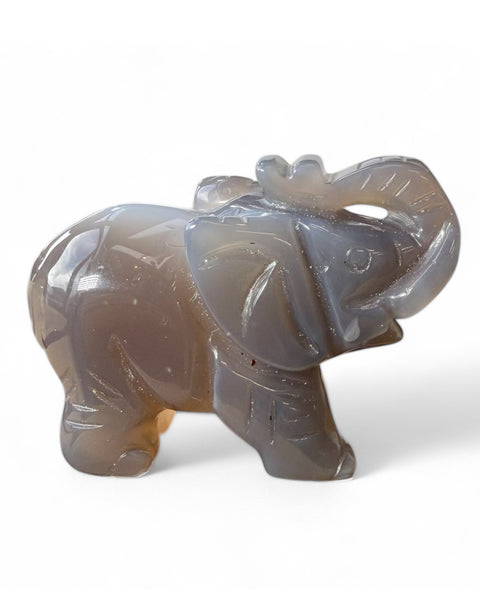 Agate elephant carving