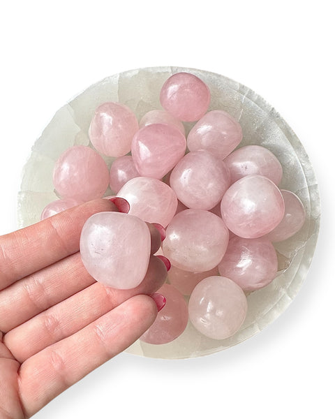 Rose quartz tumble stone