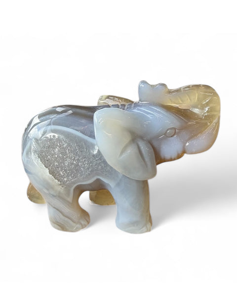 Agate elephant carving