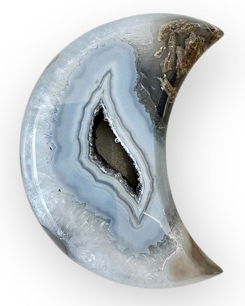 Agate moon (M6)