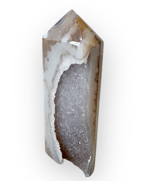 Agate tower (A10)