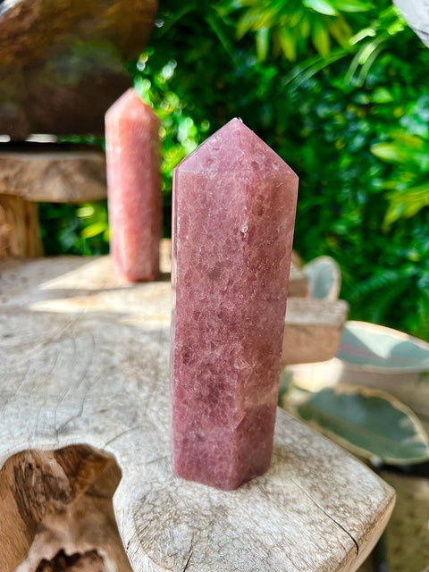 Strawberry Quartz Tower - Large