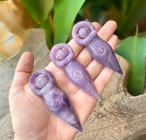 Lepidolite Goddess