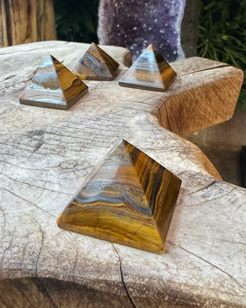 Tigers eye pyramid carving