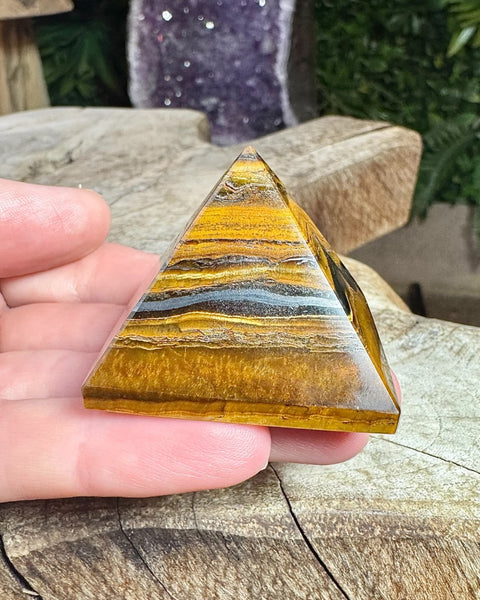 Tigers eye pyramid carving