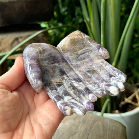 Chevron Amethyst Hands - Dish/Carving