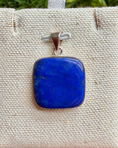 Lapis lazuli & sterling silver square pendant (2)