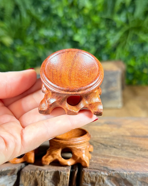 Wooden sphere stand