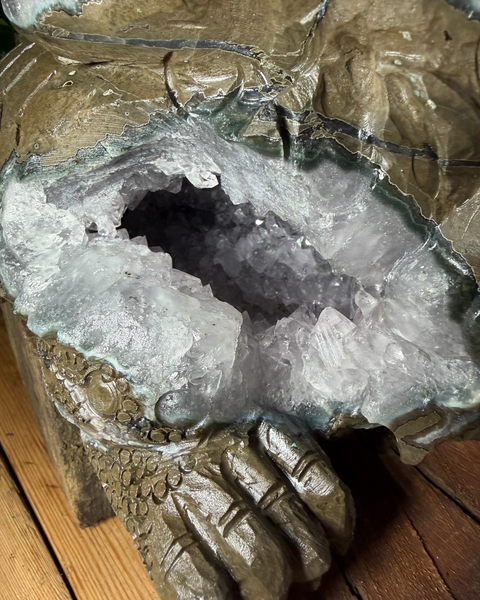 Amethyst & calcite longui dragon turtle carving