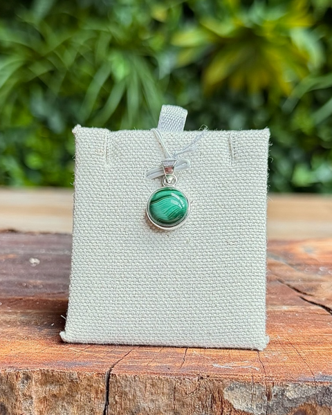 Malachite & sterling silver pendant - round cut