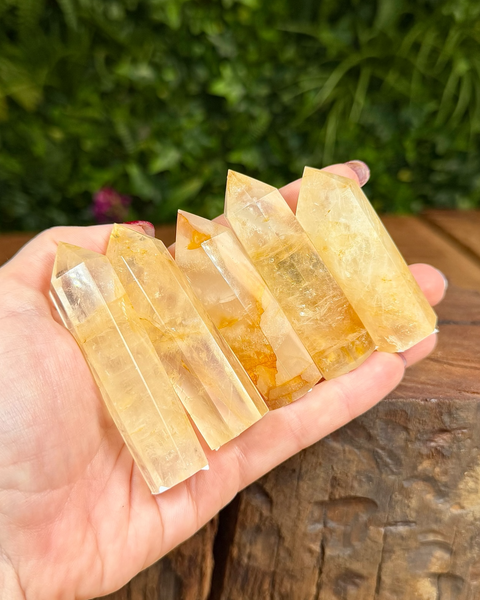 Arkansas Deep Gold Golden Healer Quartz Crystal (4.4 x 5.4 Arkansas Deep Gold Golden Healer Quartz Crystal (4.4 x 5.4