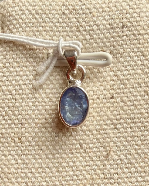 Tanzanite pendant in sterling silver- oval cut