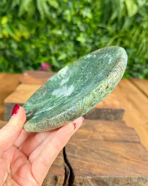 Moss agate plates