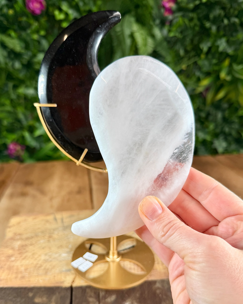 Yin Yang carving on stand