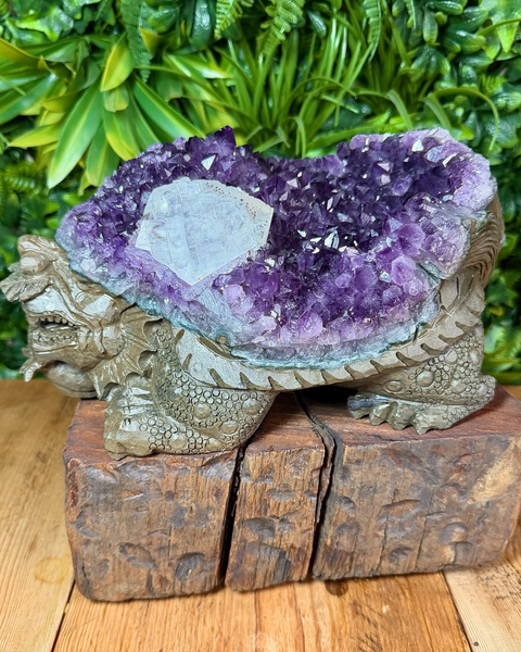 Amethyst & calcite longui dragon turtle carving