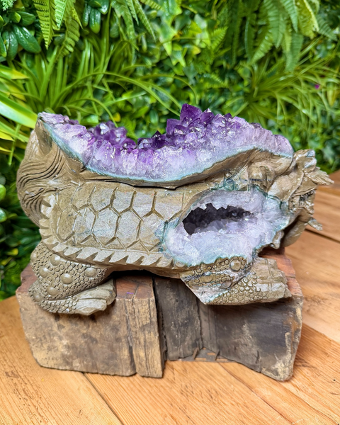 Amethyst & calcite longui dragon turtle carving