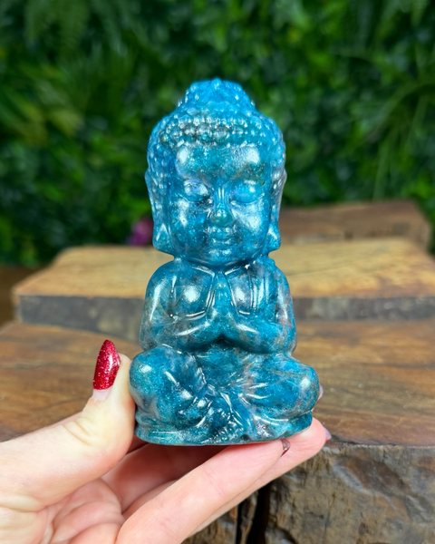 Apatite buddha carving