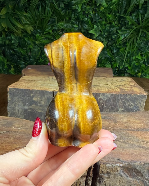 Tiger’s Eye body carving