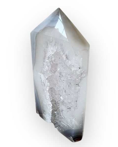 Agate tower (A8)