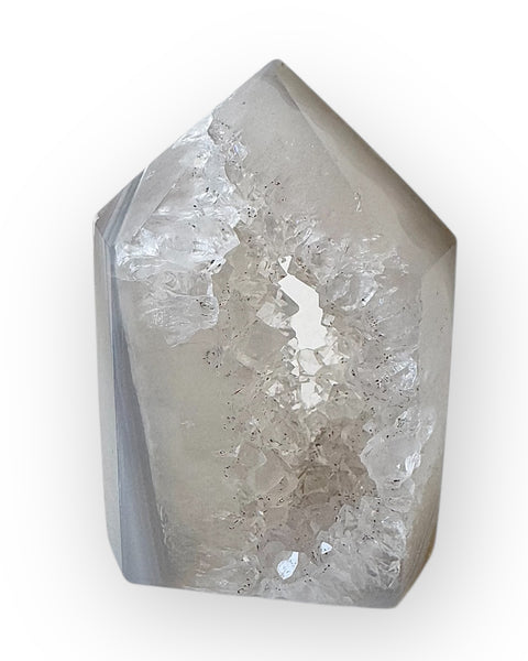 Agate tower (A16)