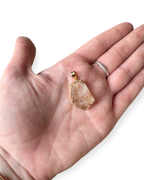 Rutile quartz pendant