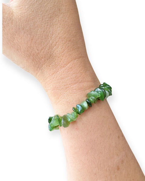 Green jade chip bracelet