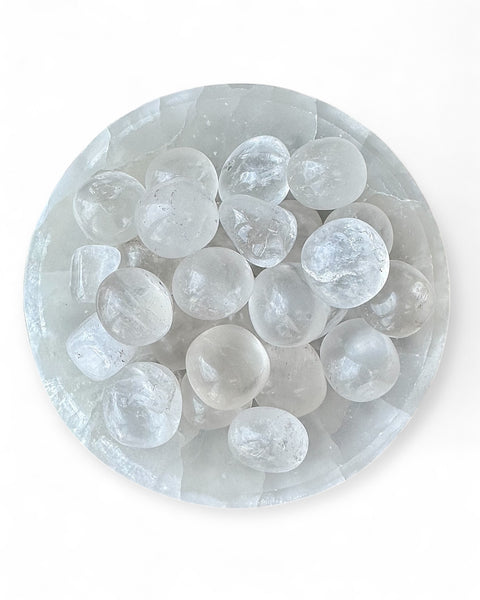 Clear quartz tumble stone