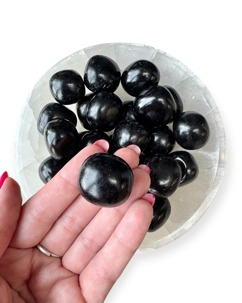Obsidian tumble stone