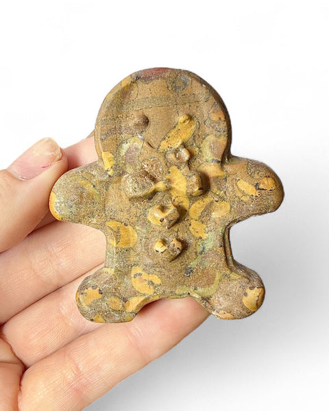 Gingerbread man crystal carving