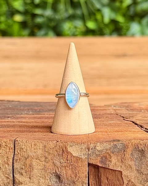Moonstone ring - blue foiled in sterling silver - size L/M