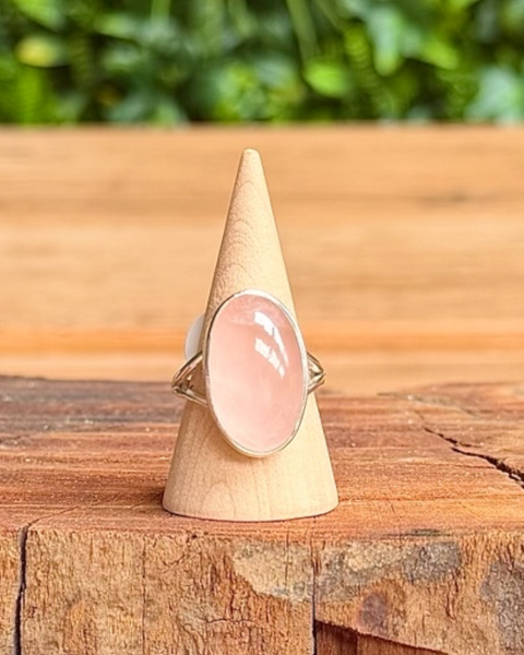 Rose quartz ring in sterling silver - size Q