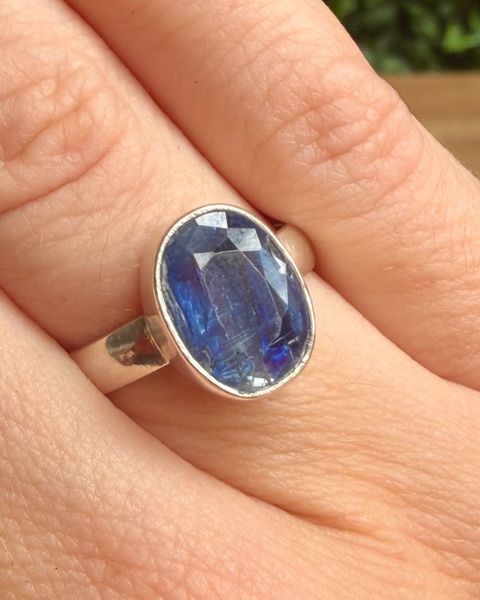 Faceted kyanite ring in sterling silver - size N