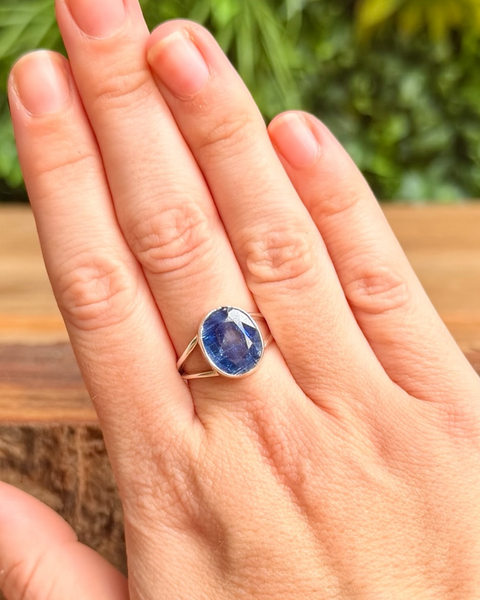 Faceted kyanite ring in sterling silver - size R