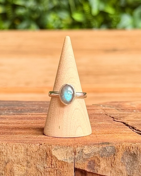 Labradorite ring in sterling silver - size L