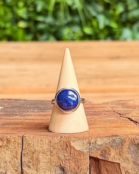 Lapis lazuli ring in sterling silver - size P