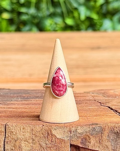 Thulite ring in sterling silver - size L