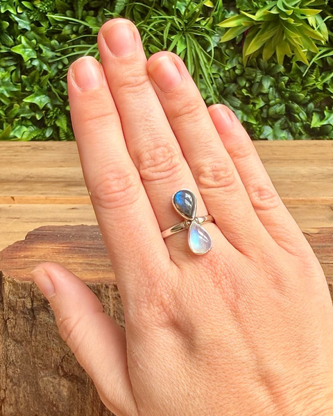 Labradorite & moonstone in sterling silver ring - size P