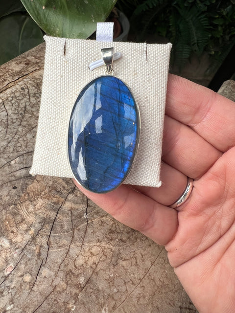 Labradorite pendant