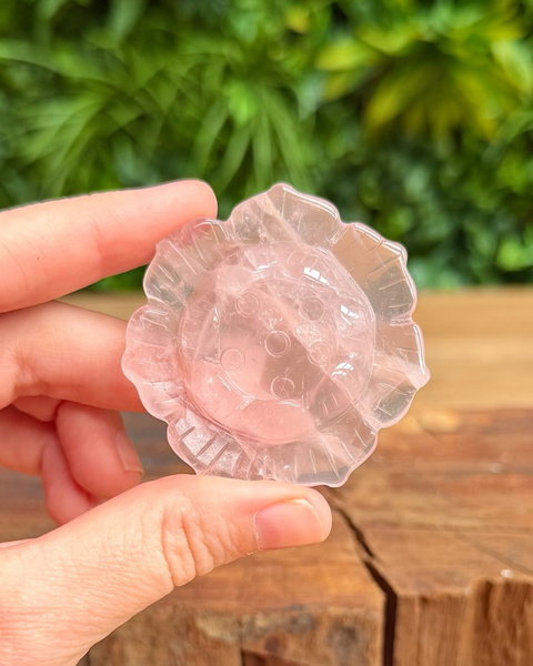 rose quartz lotus flower crystal carving 
